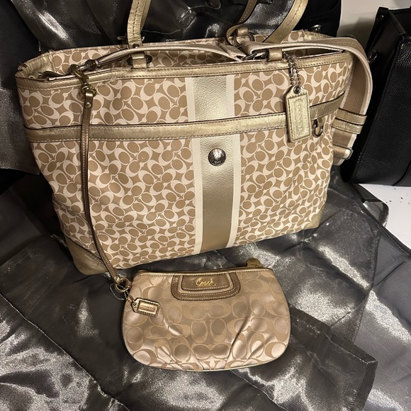 Big COACH Weekender - Picture 6 of 16